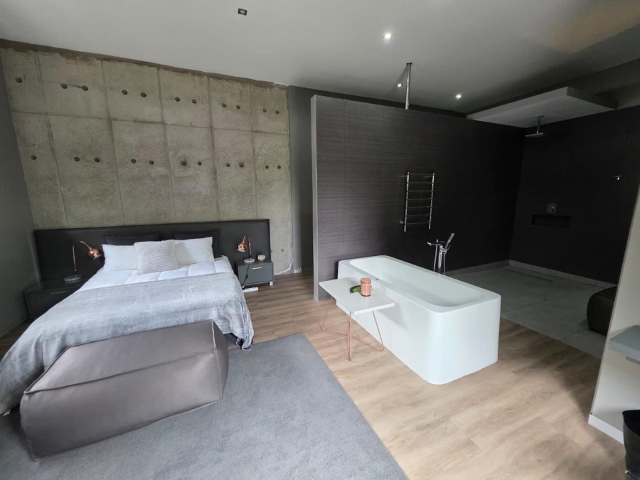 6 Bedroom Property for Sale in Maselspoort Free State